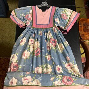 Vintage Floral Muʻumuʻu Dress – Hanbok Cottagecore Prairie Style – Size S/M